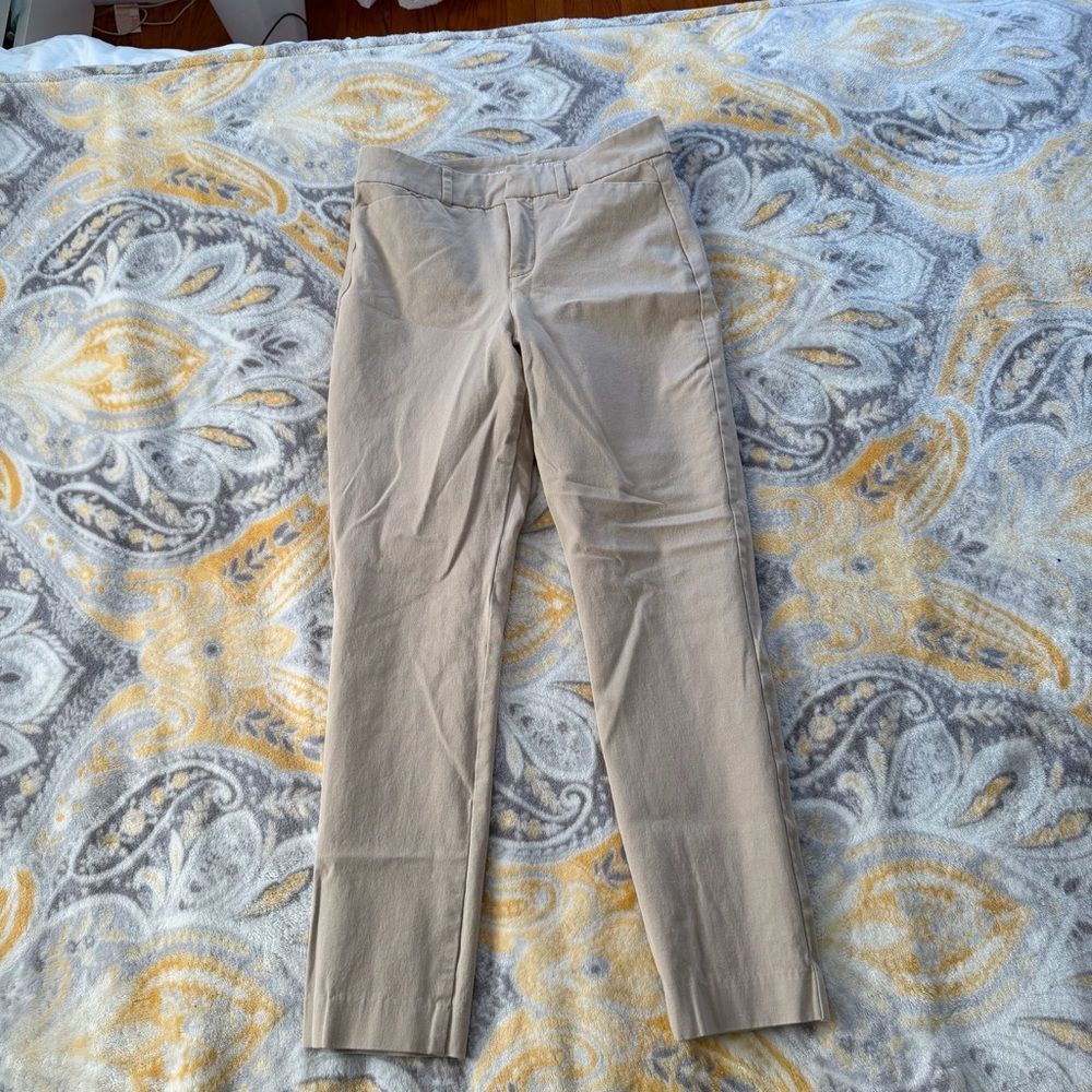Old navy beige pixie pants size 4
